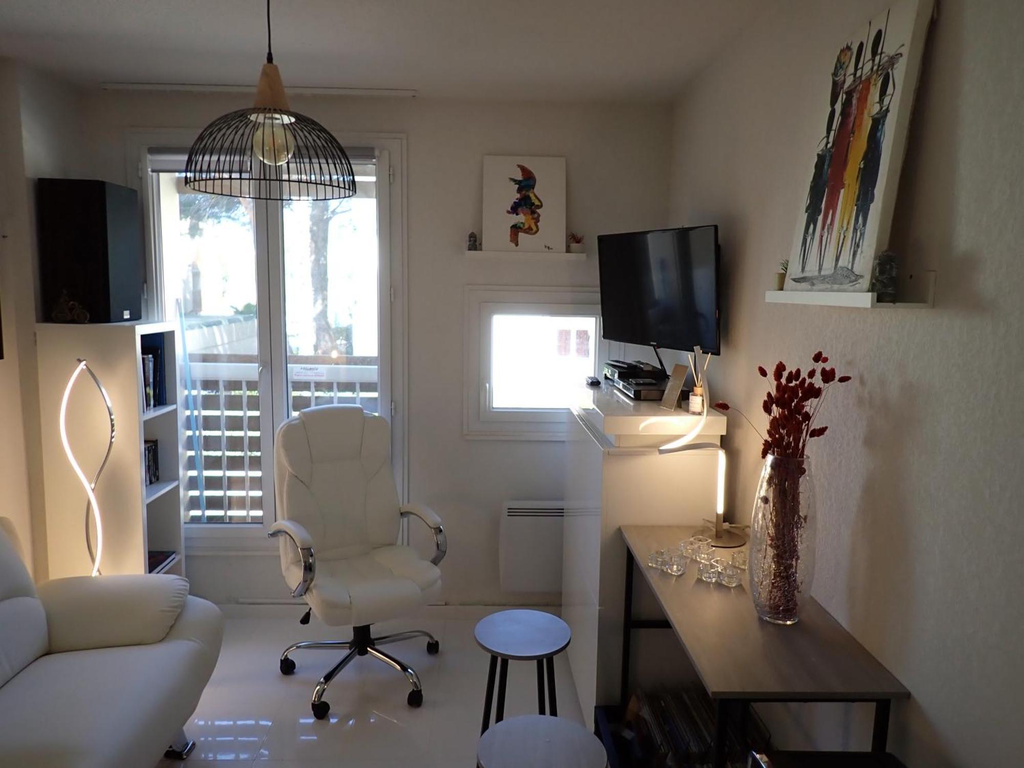 Suite 1 Chambre, 1 Sejour, Climatise, Piscines, 400M De La Mer Ла-Лонд-ле-Мор Экстерьер фото